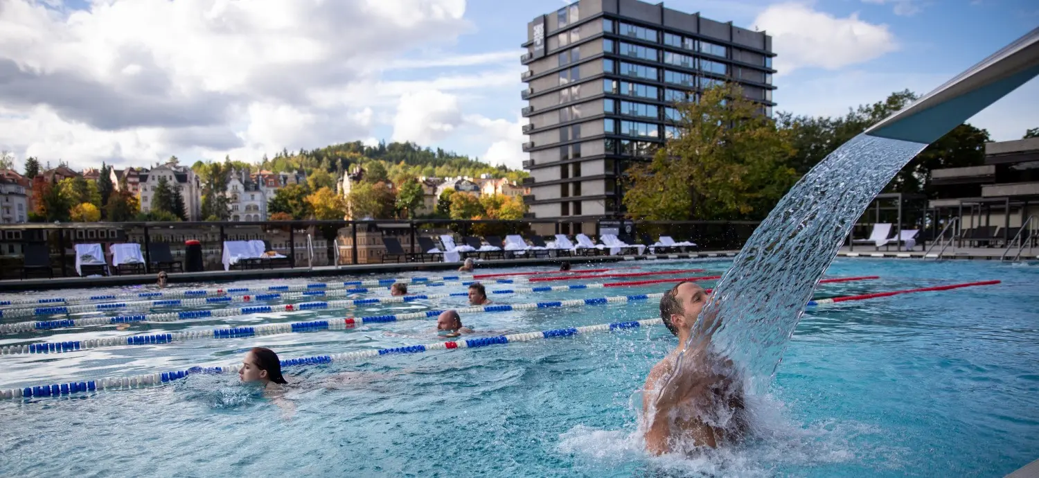 Saunia Thermal Resort Karlovy Vary – termálmedencék és szaunavilág